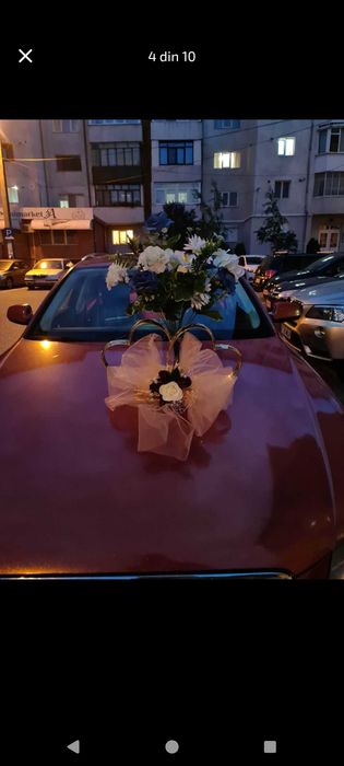Aranjament floral cu magnet pentru mașină