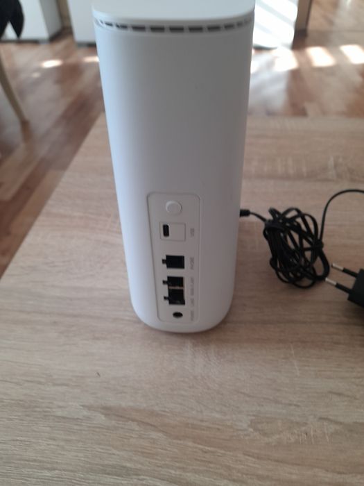 Рутер ZTE работещ