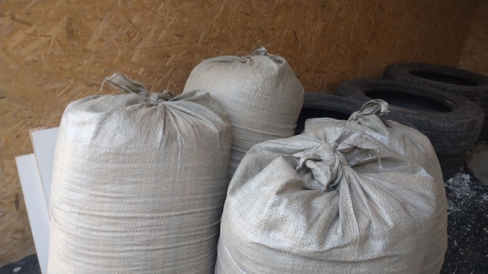 Опилка мелки мебельный