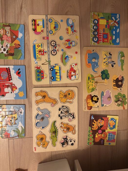 Puzzle uri / jocuri incastrate copii / bebelusi