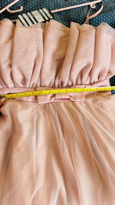 Елегантни рокли хс - м размер