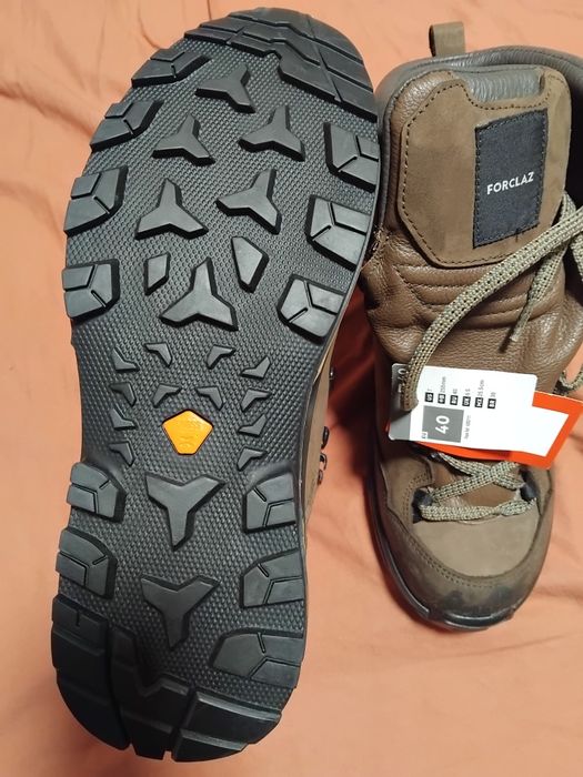 Туристически  обувки FORCLAZ номер 40