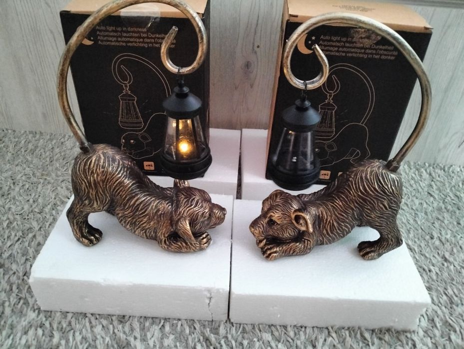 2 figurina câine solar din rasina