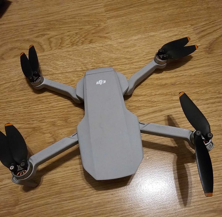 Drona Dji Mini SE