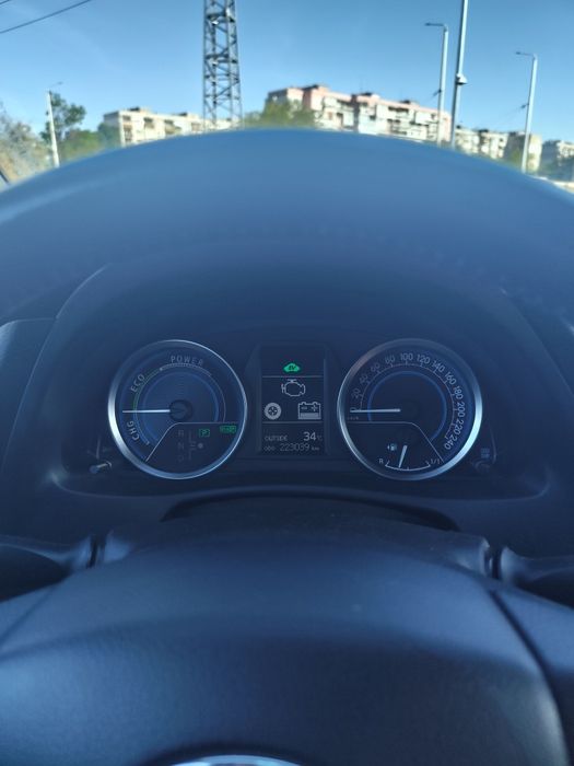 Toyota Auris Hybrid
