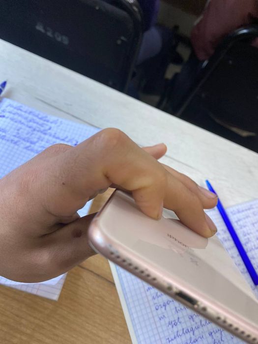 iPhone 8 plus bor RG Russia 64gb versiya iOS 16.7.12