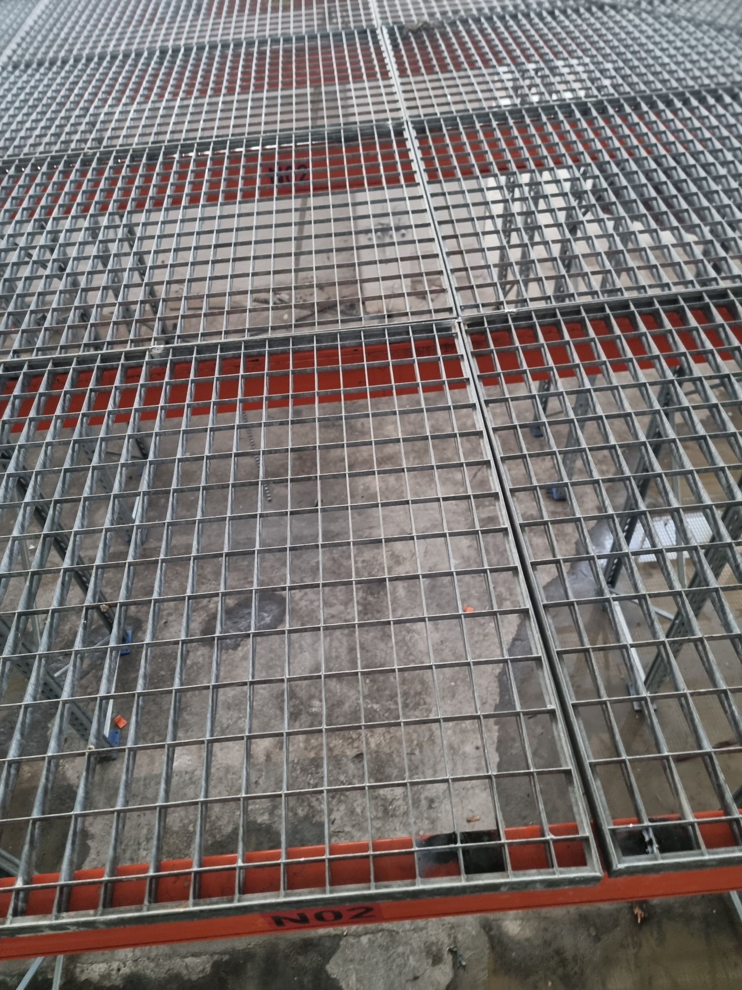 Vindem grătare zincate galvanizate la ori ce dimensiuni se debitează ș