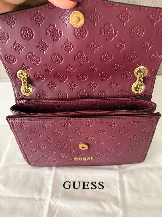 Дамска чанта Guess оригинална