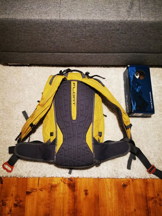 Vând rucsac cu airbag pentru avalanșă BCA Float