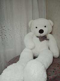 срочно продам: Медведь плюшевый белого цвета 2х метровый