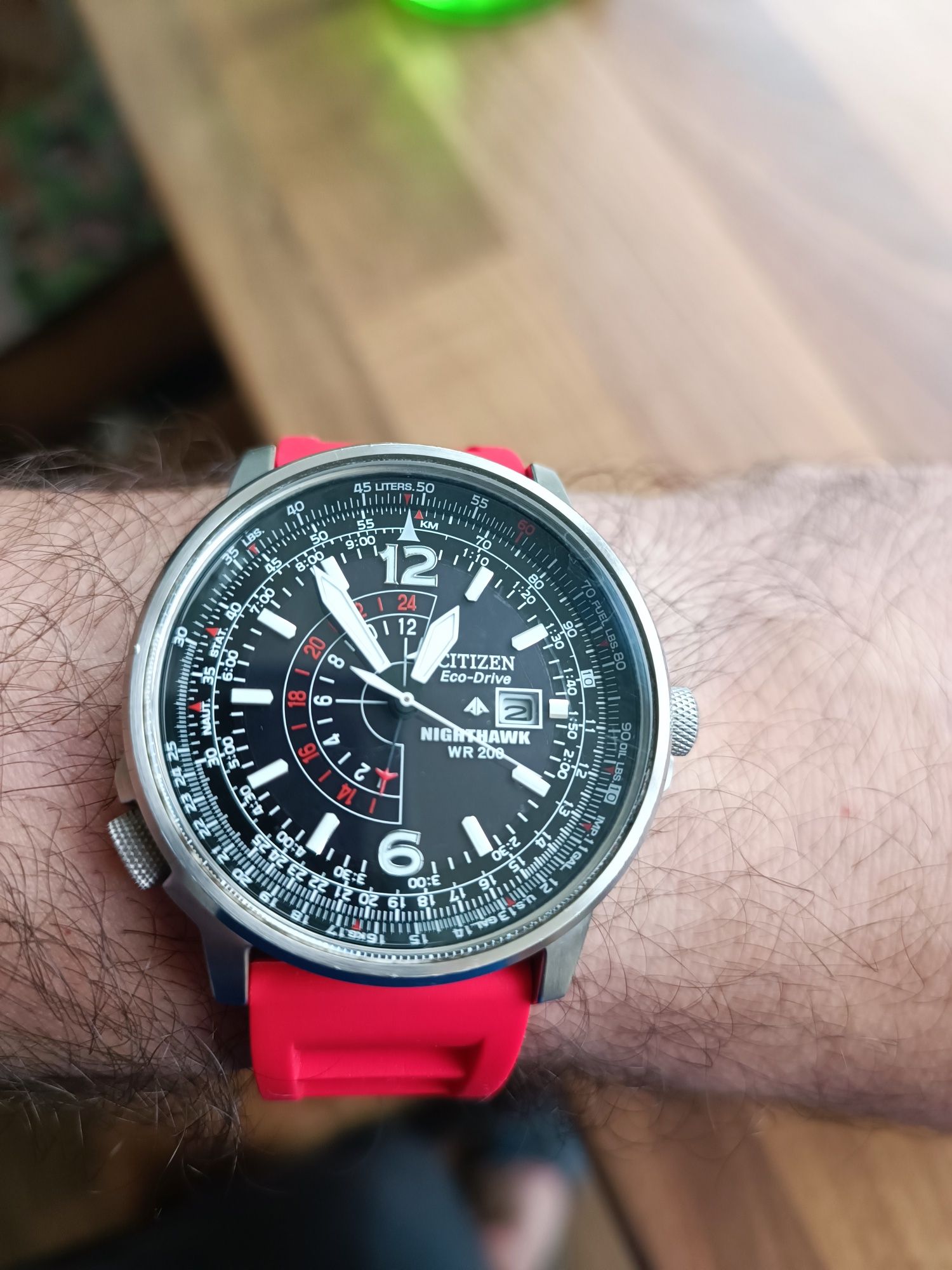 Citizen Eco-Drive Nighthawk 200m