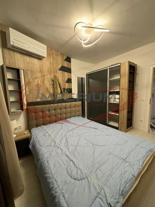 Дава се под наем Двустаен апартамент в Варна, Център - 55 кв.м за 765 € - Снимка #4