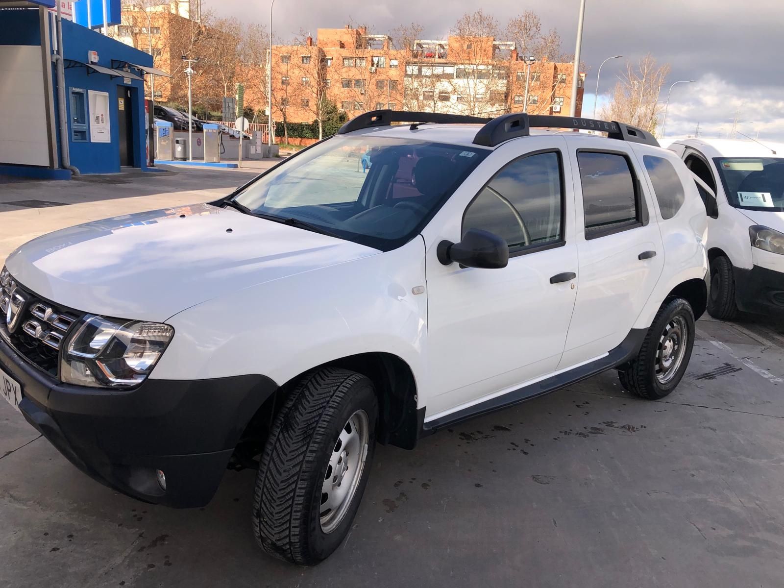 Vând Dacia duster 2016 4x4