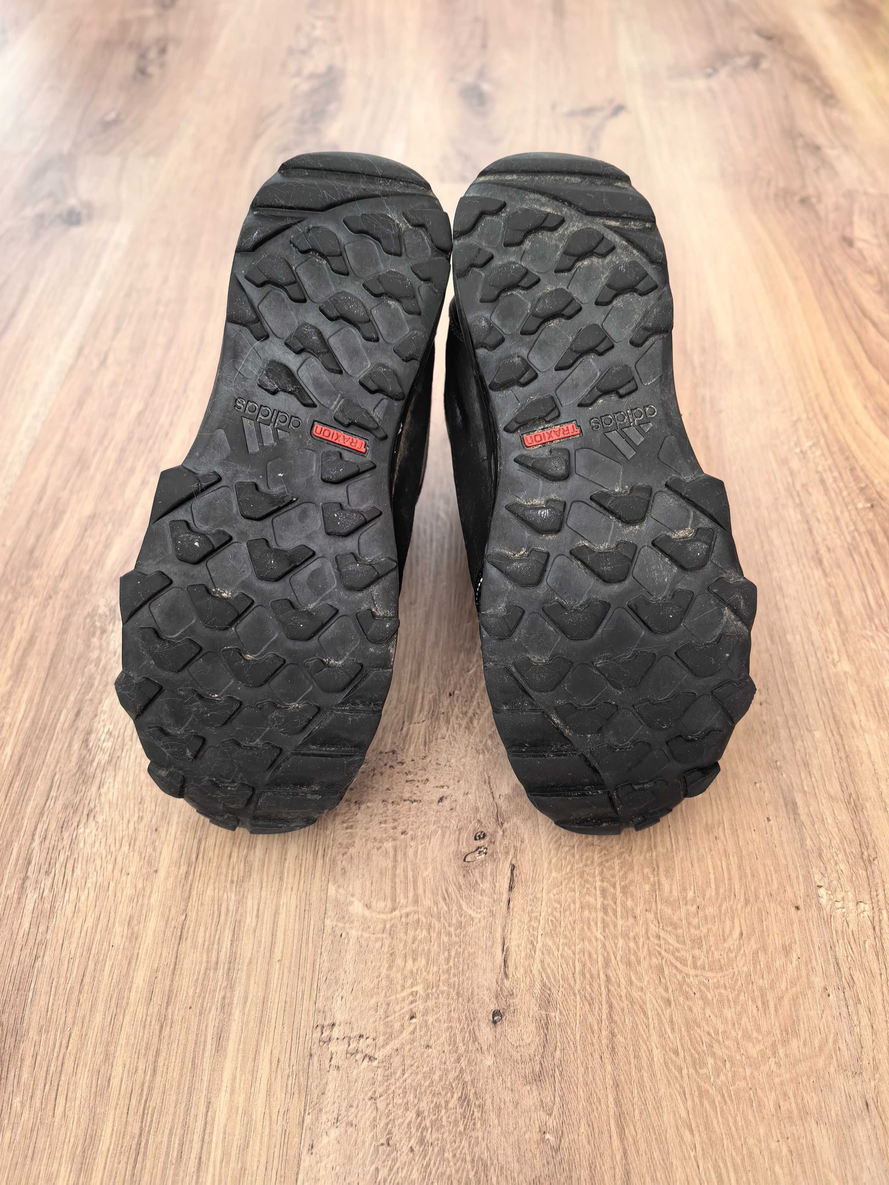 Adidas обувки Terrex