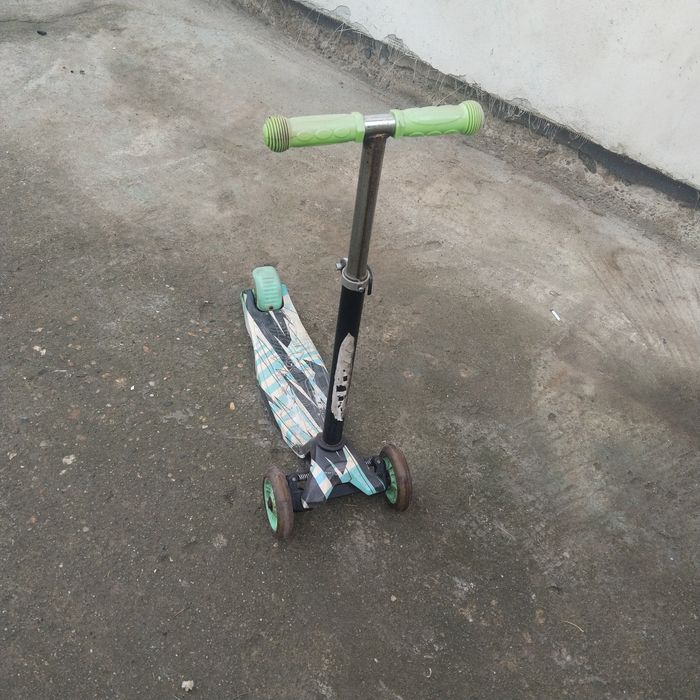 Trotineta Verde de copii