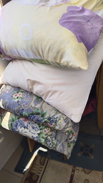 Продам подушки б/у