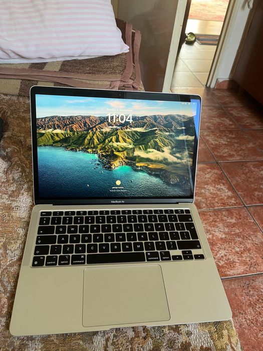 MacBook Air M1 chip 13.3 inch