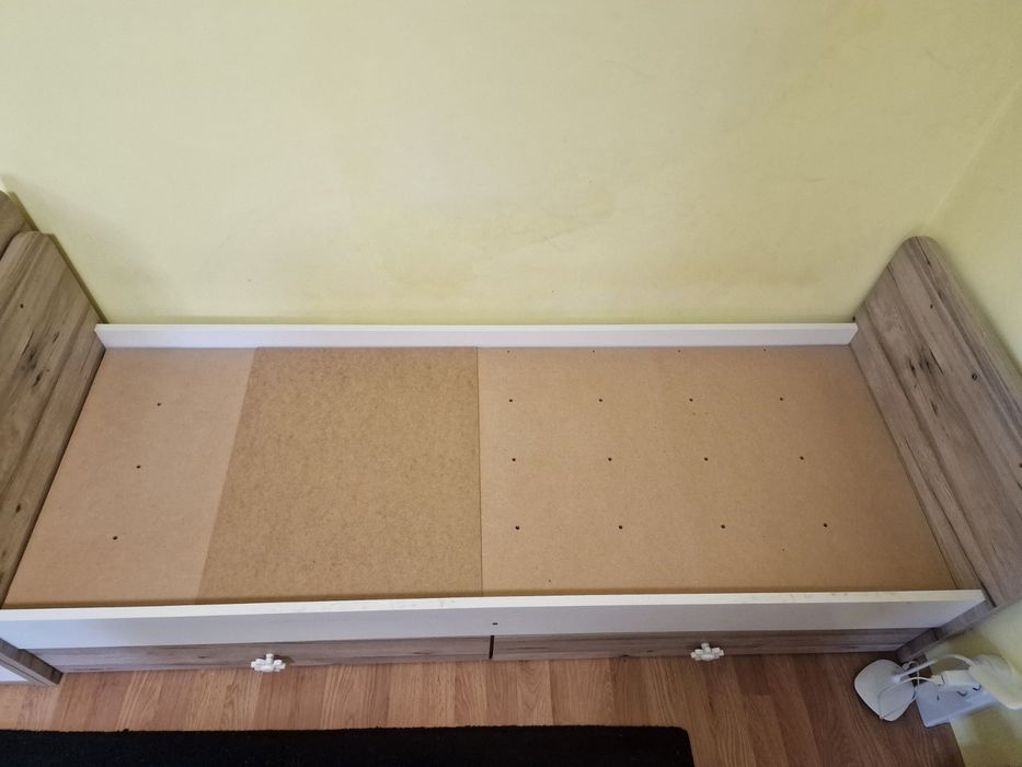 Комбинирано детско легло люлка с пет чекмеджета скрин и бебешки матрак