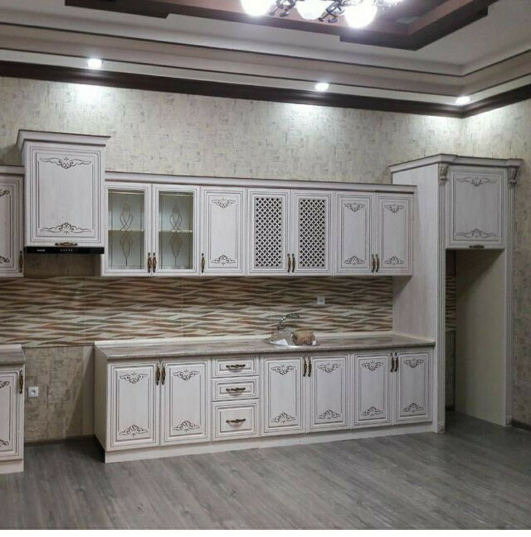 Кухонная мебель классическая
