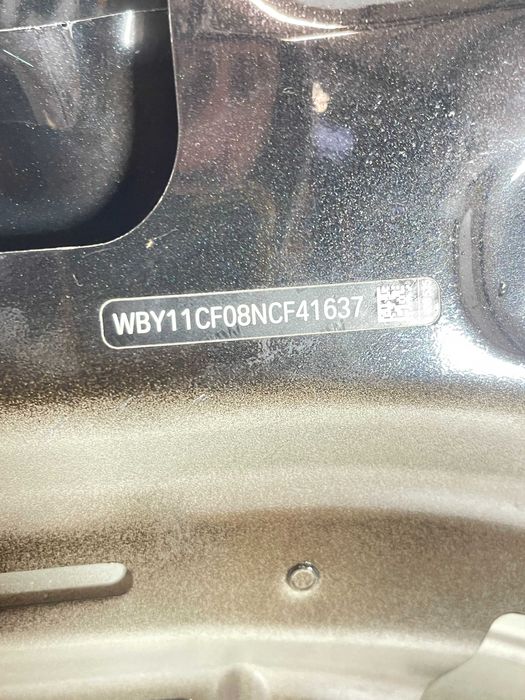 BMW IX i20 преден капак