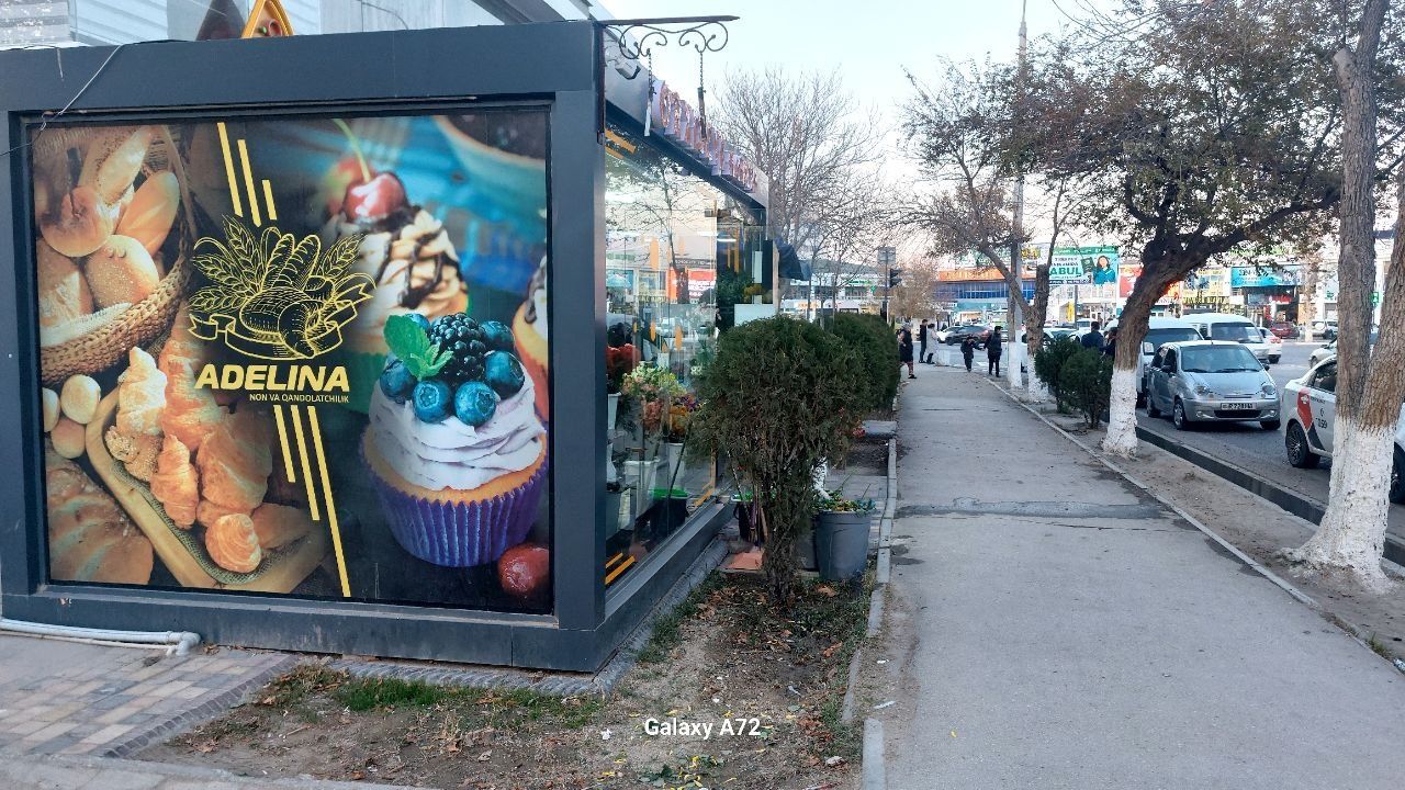 Zamonaviy ko'chma do'kon sotiladi. Продается переносной магазин.