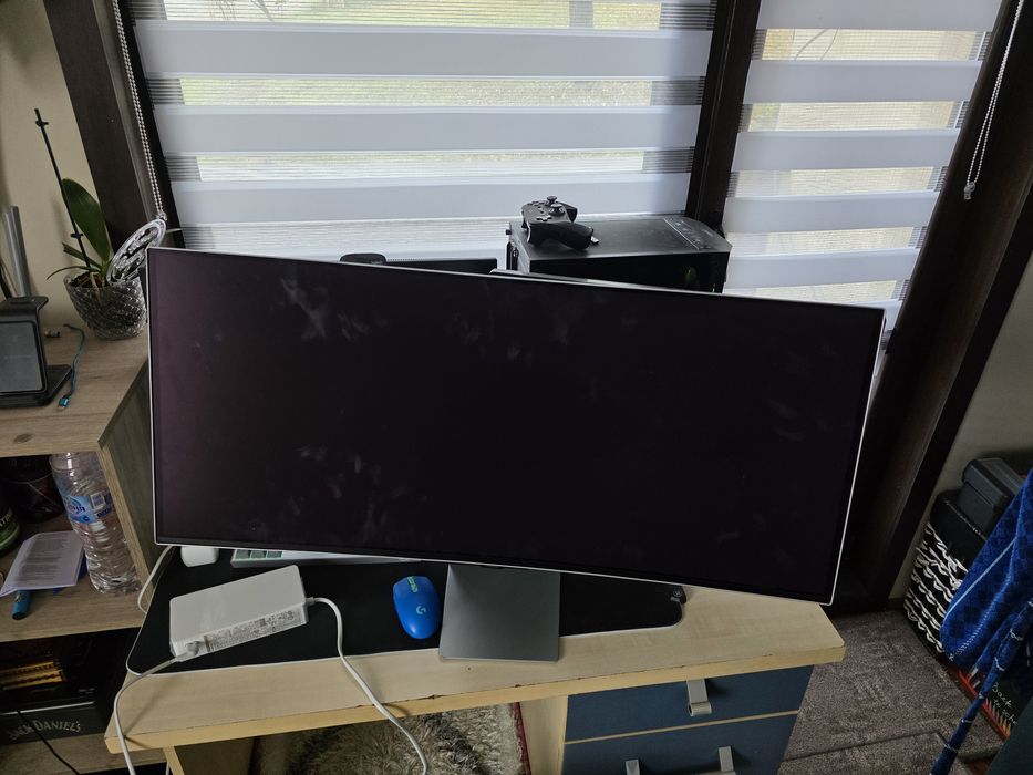 Монитор Samsung 34" Odyssey OLED G8