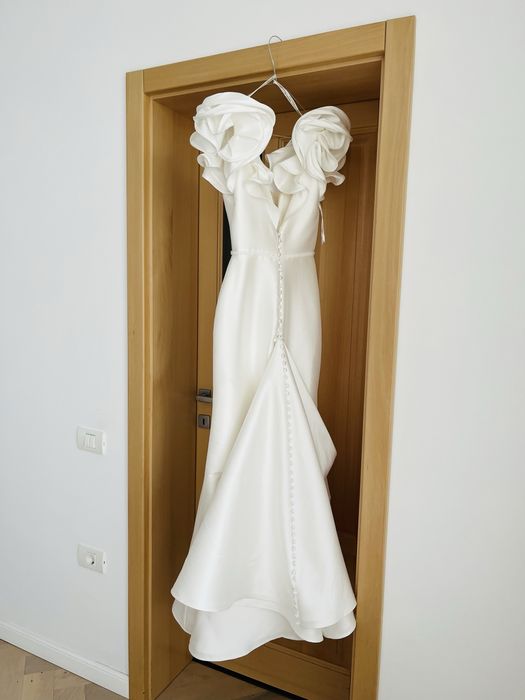 Rochie de mireasa noua