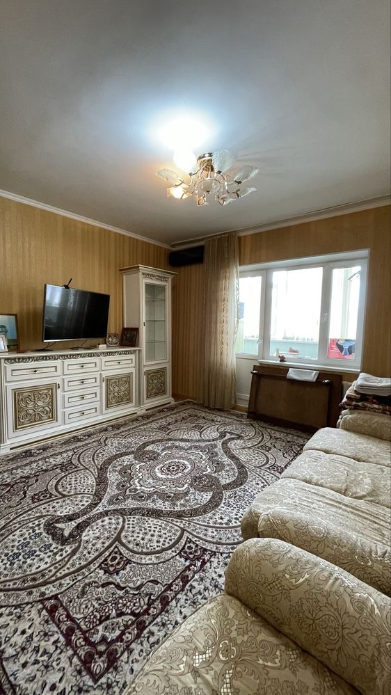 Мерей 16 үй 3 бөлме 2 этаж