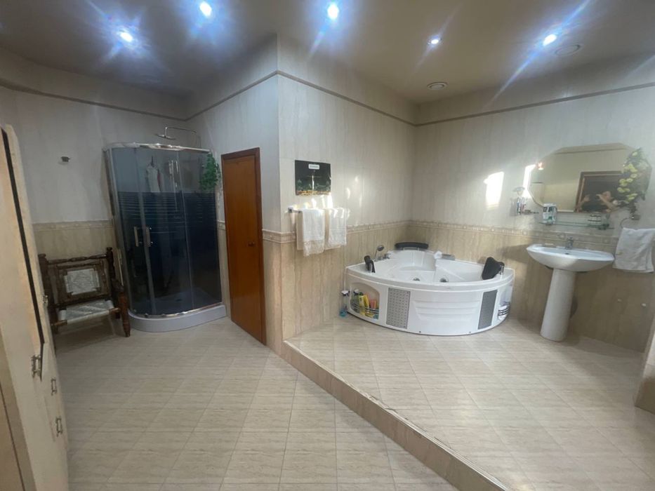 Дом рабочий городок 4 соток,цена 300000 у.е