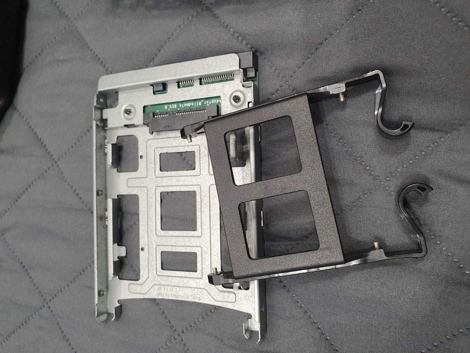 Adaptor SSD 2.5  to 3.5 SAS SATA HP Z820 Z840 Z4 Z6 Z8 G4 668261-001