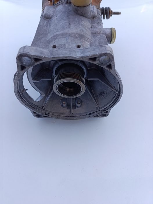 Здравейте продавам помпа за karcher