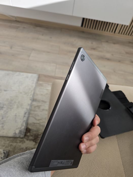 Tableta lenovo M10 4GB RAM - 64GB

garantie EMAG 29.12.2025