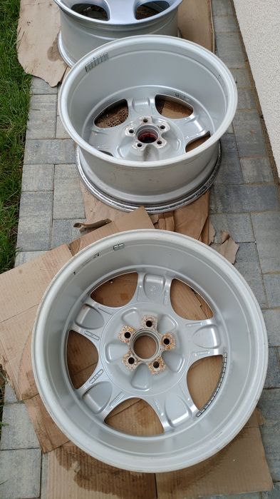 Jante Volkswagen Polo Golf Toyota vw 17 pcd 5x100 et35