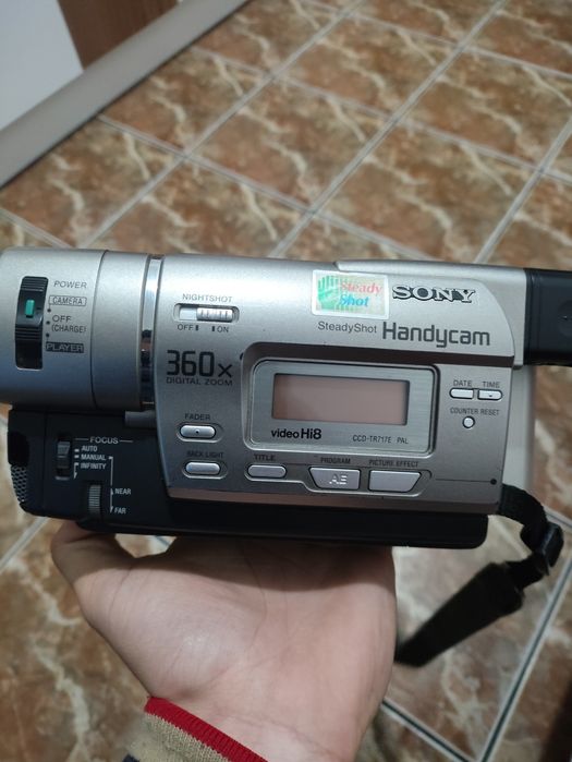 Sony Handycam CCD-TR717E – Video8 / Hi8, NightShot, 360x Zoom – Funcți