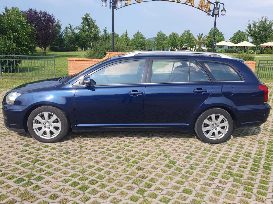 Toyota Avensis 2.0 D4D - primul proprietar