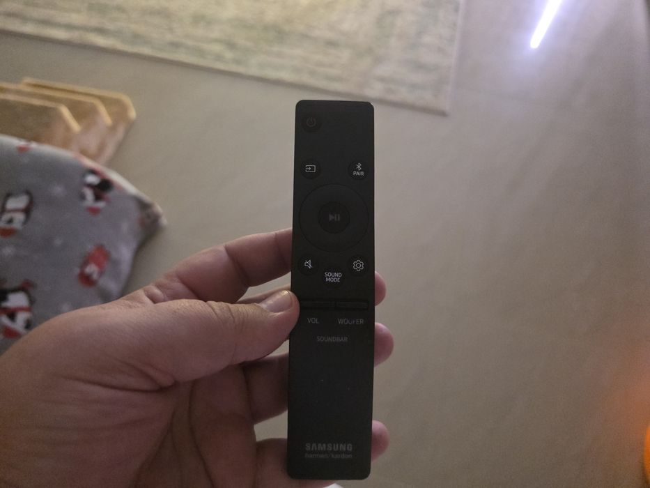 SoundBar Samsung Harmann Kardon HW-Q60R în starefoarte  bună