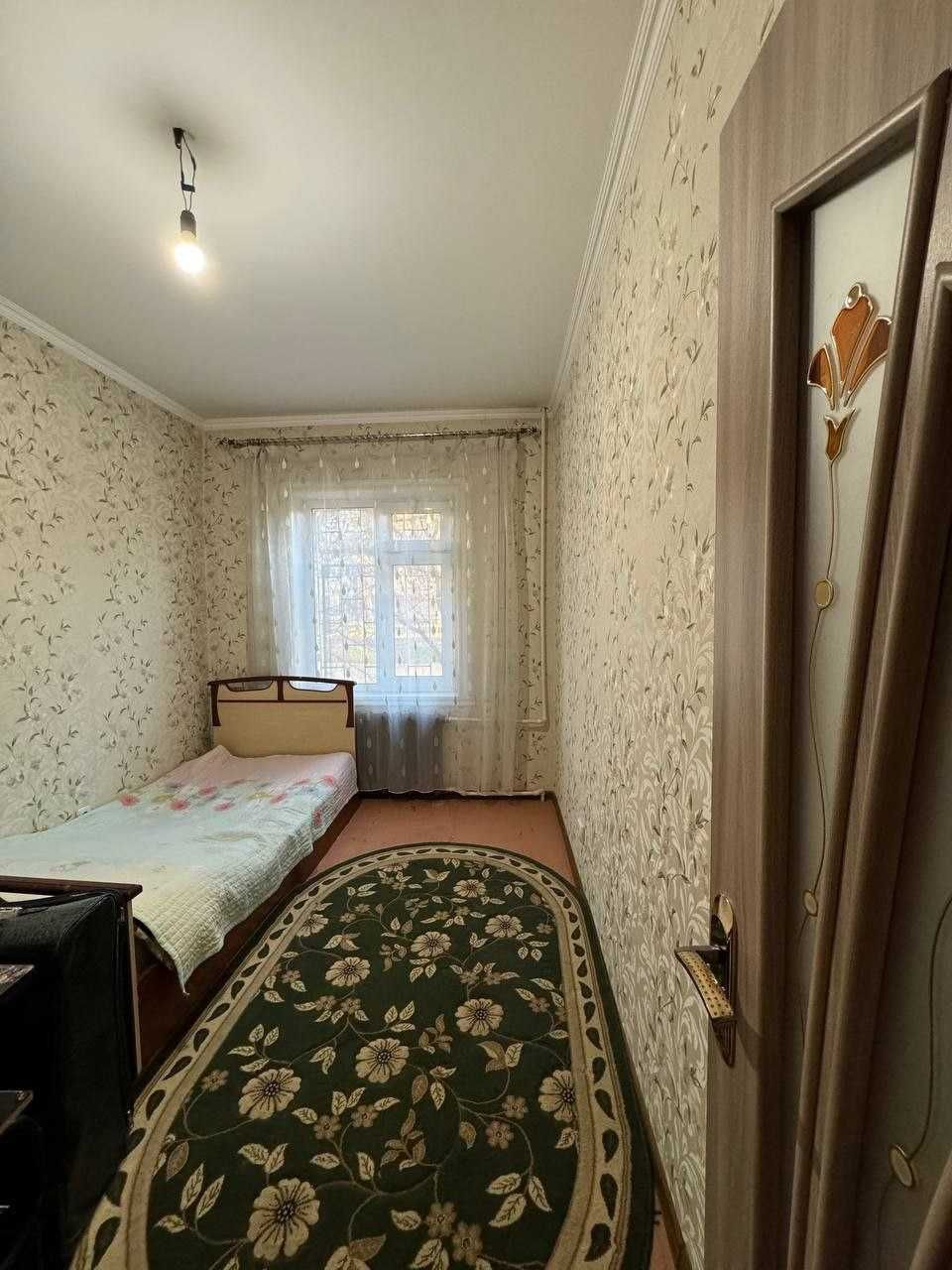 Чорсуда 3 хона 2 этаж 5 этажли дом майдони 72м2