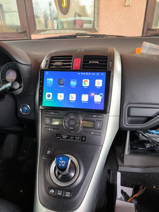 Navigatie android Toyota Auris Waze YouTube GPS BT