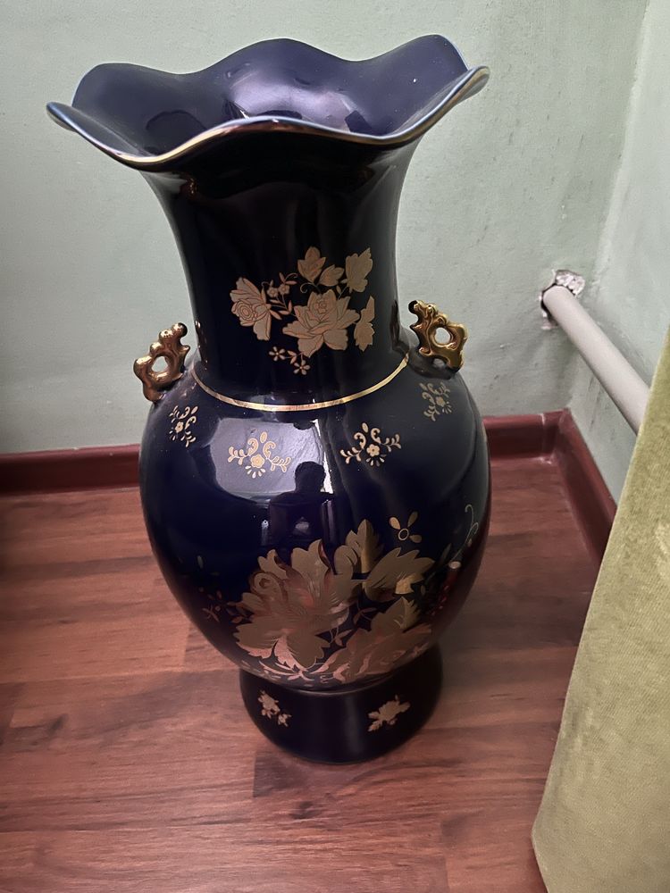 Вазы напольная фаянсовая