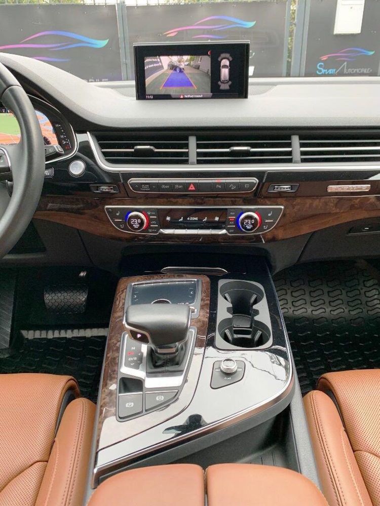 Audi Q7 pachet S line