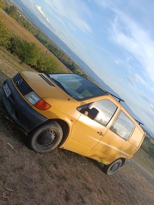 Vând Mercedes Vito