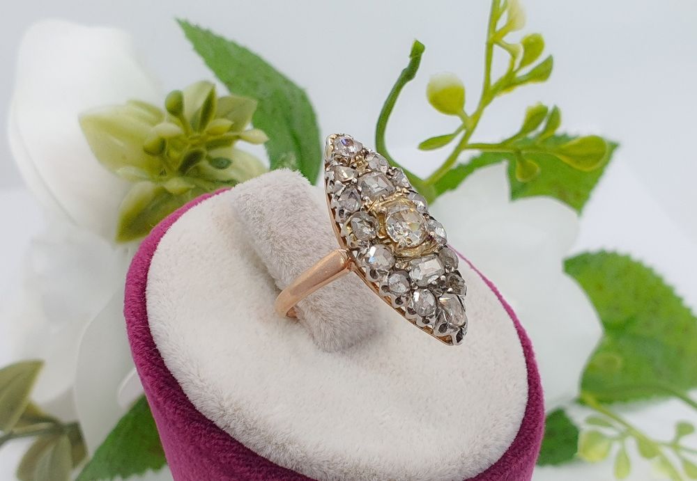 Inel din aur de 14K cu diamante naturale țintuite în argint