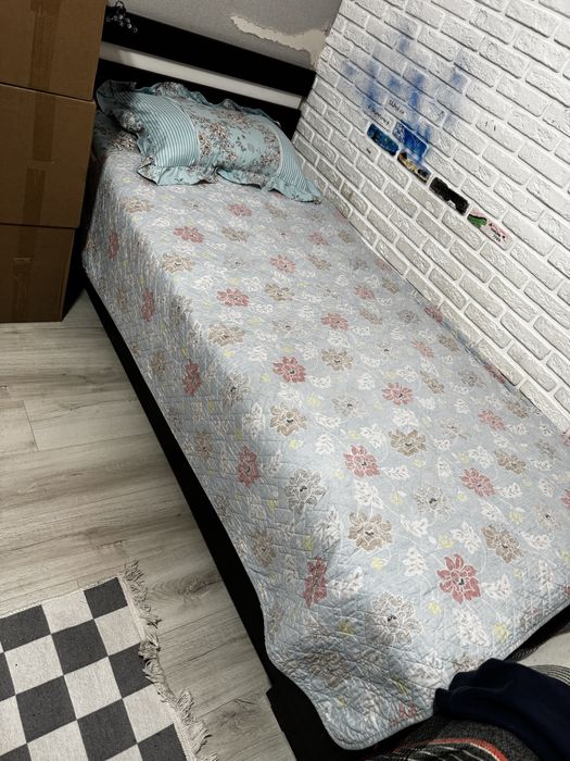 Кровать односпальная