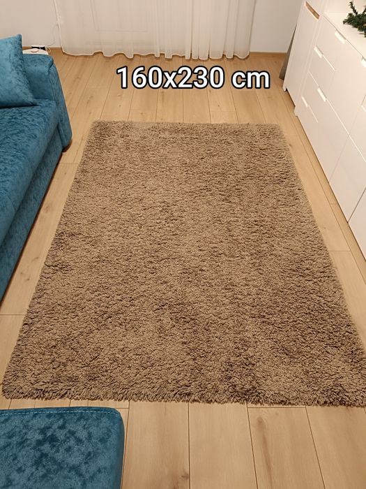 De vanzare 2 covoare