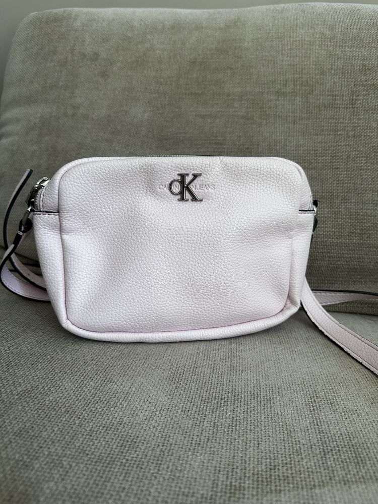 Чанта Calvin Klein розова