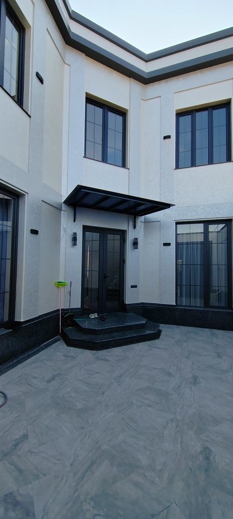 Продается Изза  Токзор махалля 1,2 сотих 5 та хона площадь дома 135 м2