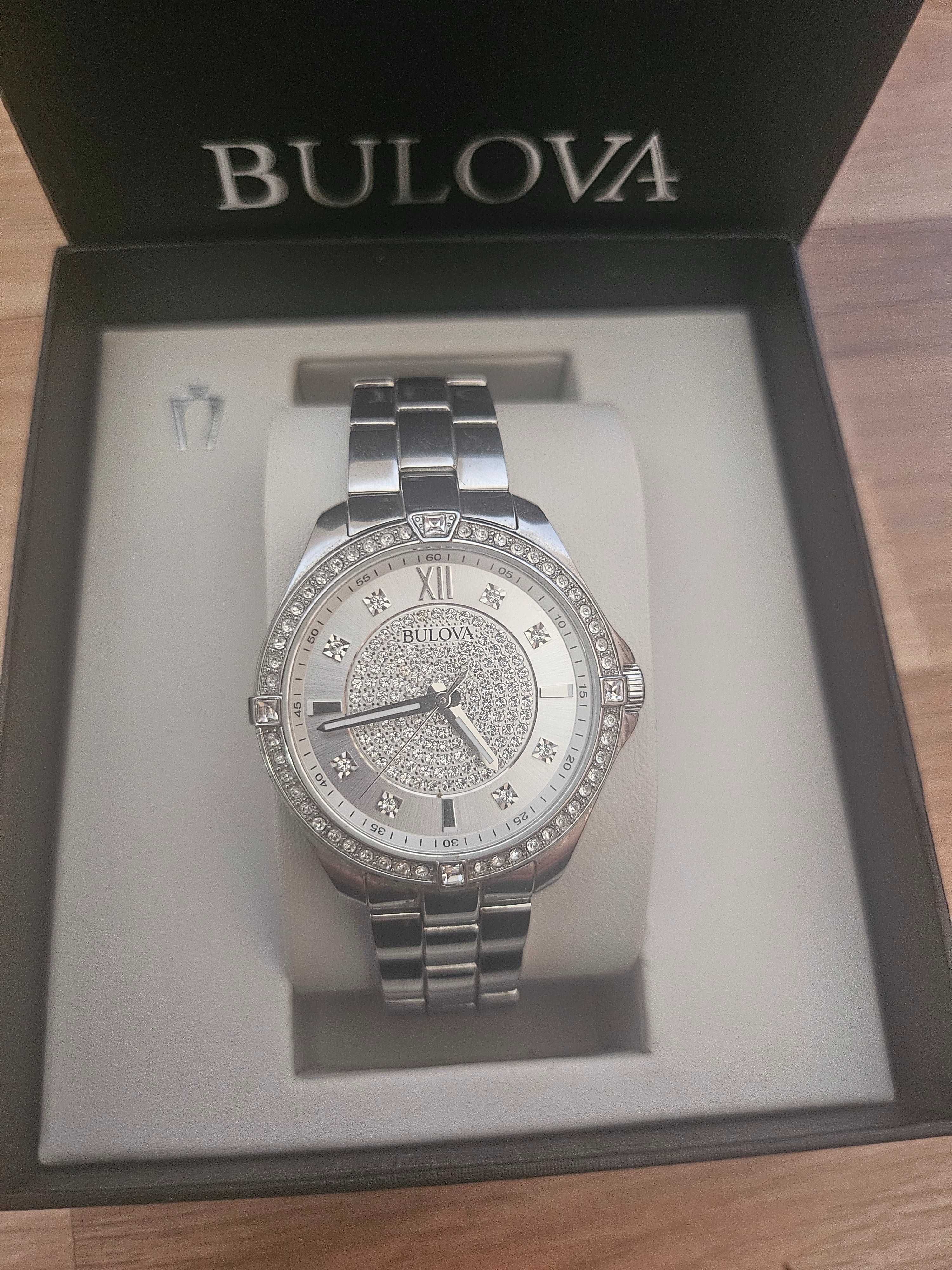 Bulova домски часовник seiko