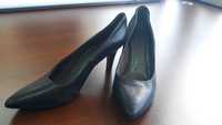 Класически дамски обувки s. Oliver от естествена кожа