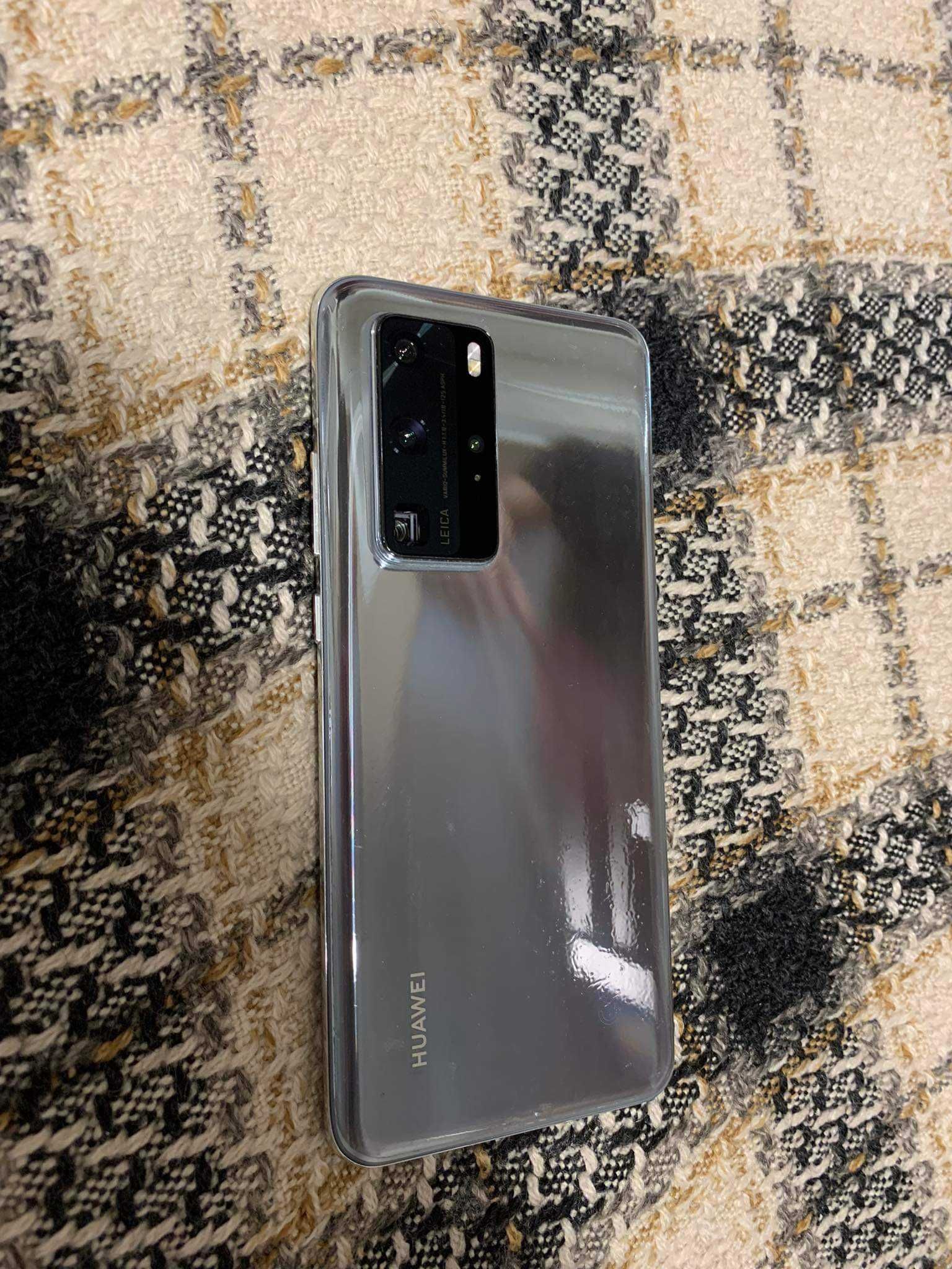 Продавам Huawei p40 pro