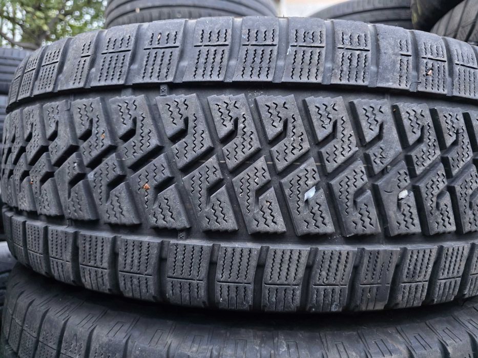 4бр Зимни гуми за Бус 235 65 16 С - Lassa 12 плата